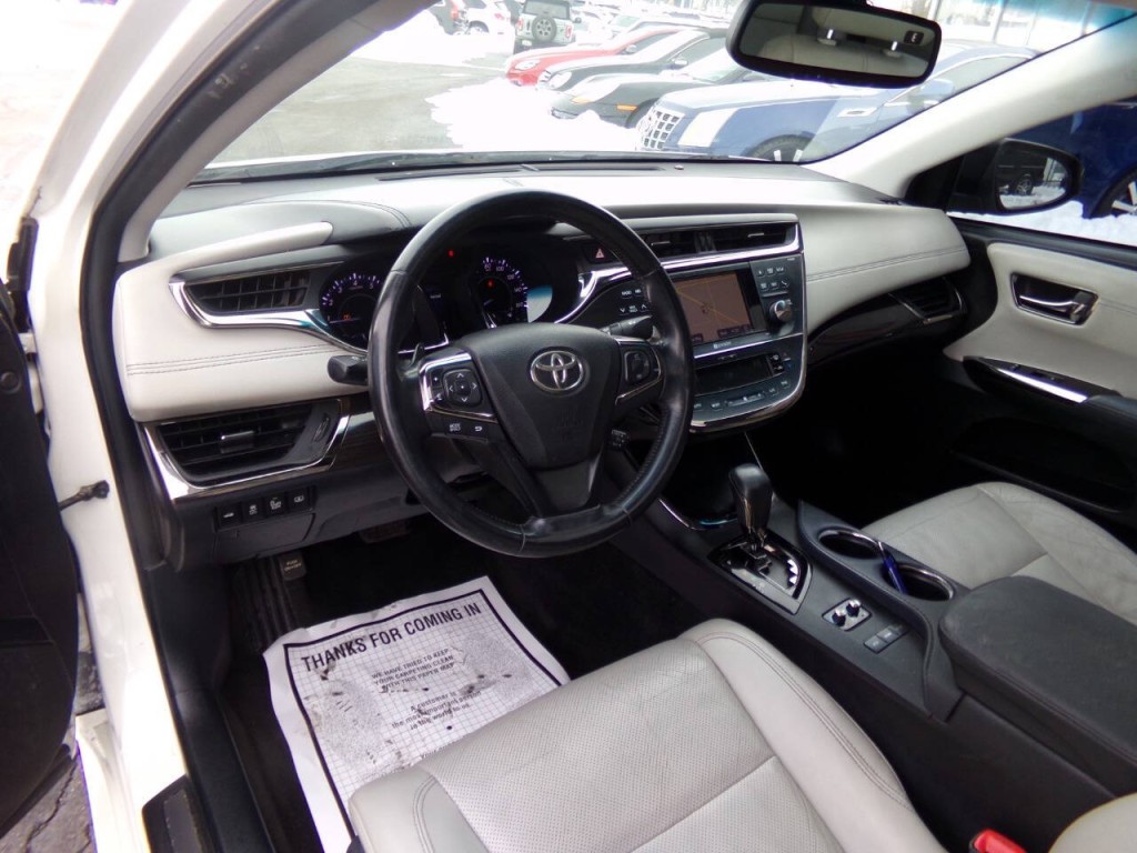2014 Toyota Avalon Image 5