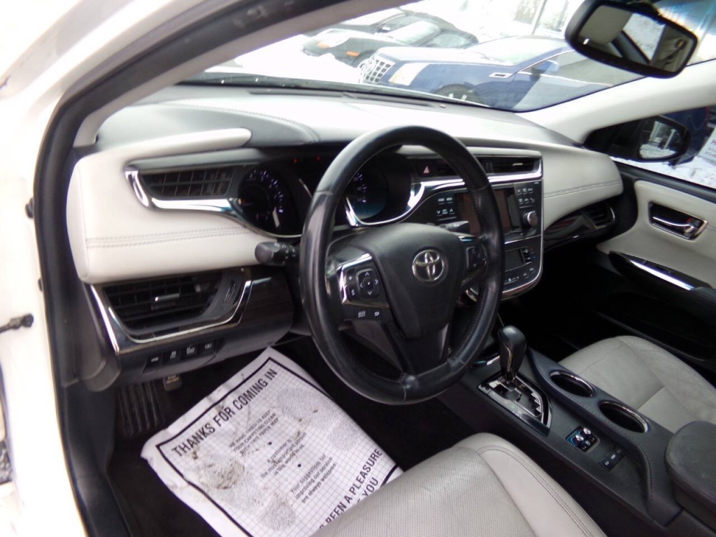 2014 Toyota Avalon Image 50