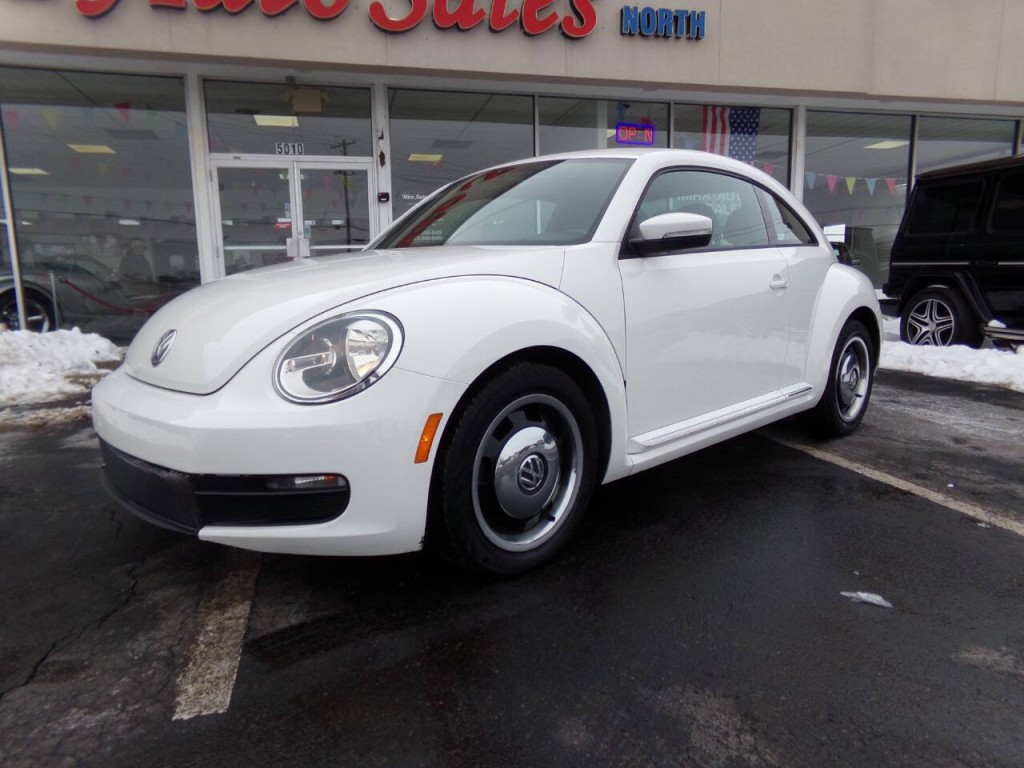 2012 Volkswagen Beetle Image 38