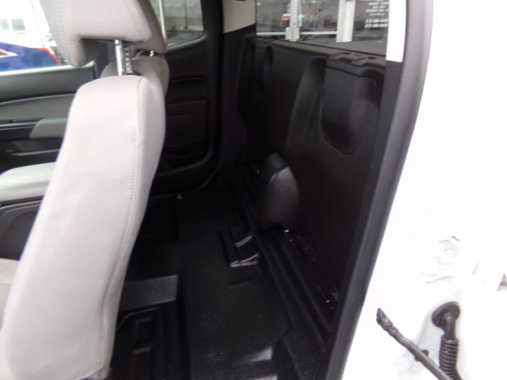 2017 Chevrolet Colorado Image 16