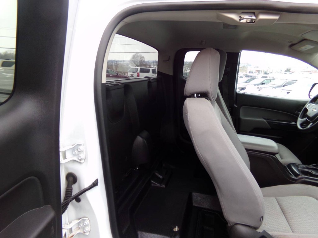 2017 Chevrolet Colorado Image 37