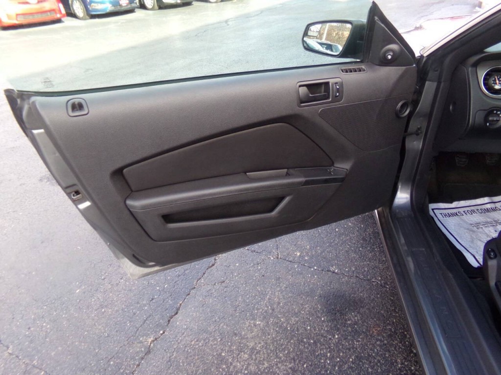 2014 Ford Mustang Image 15