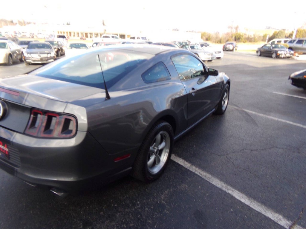 2014 Ford Mustang Image 31