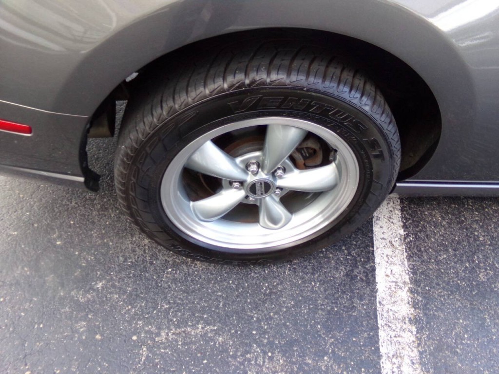 2014 Ford Mustang Image 32