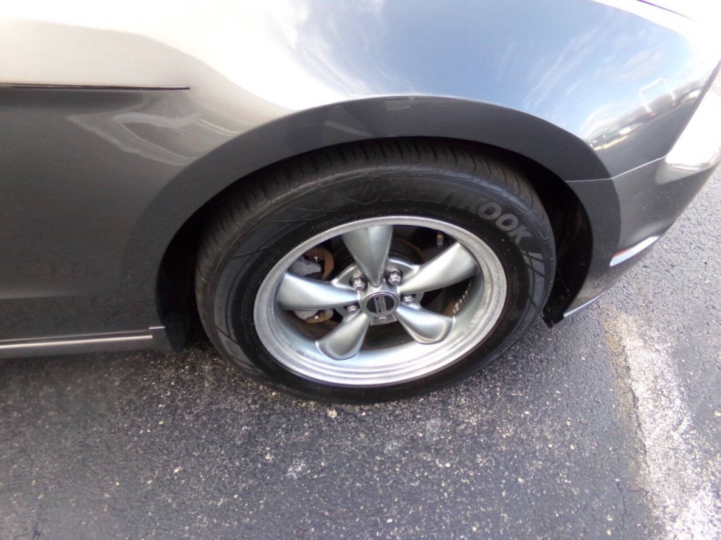 2014 Ford Mustang Image 34