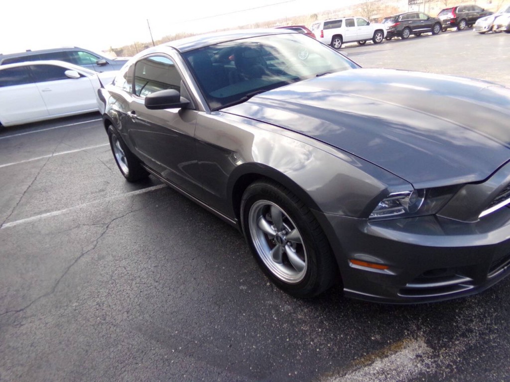 2014 Ford Mustang Image 35