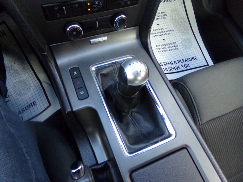 2014 Ford Mustang Image 43