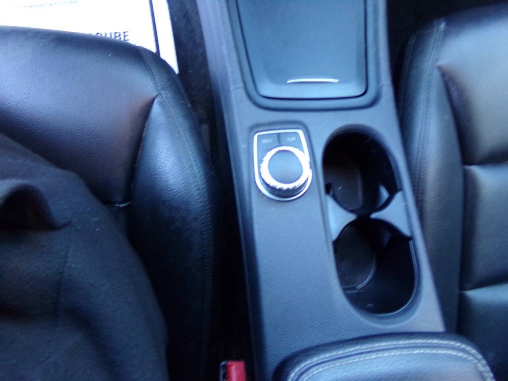 2014 Mercedes-Benz CLA-Class Image 22