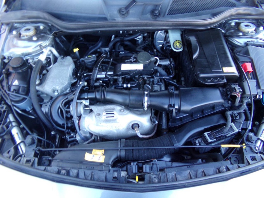 2014 Mercedes-Benz CLA-Class Image 45