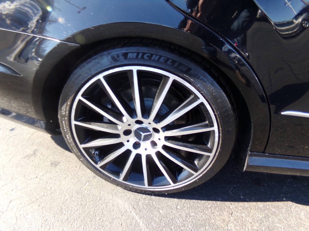 2012 Mercedes-Benz E-Class Image 31