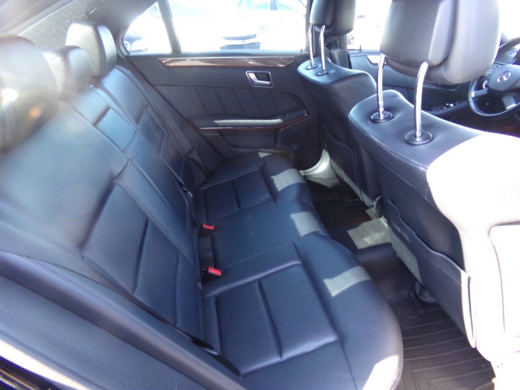 2012 Mercedes-Benz E-Class Image 32