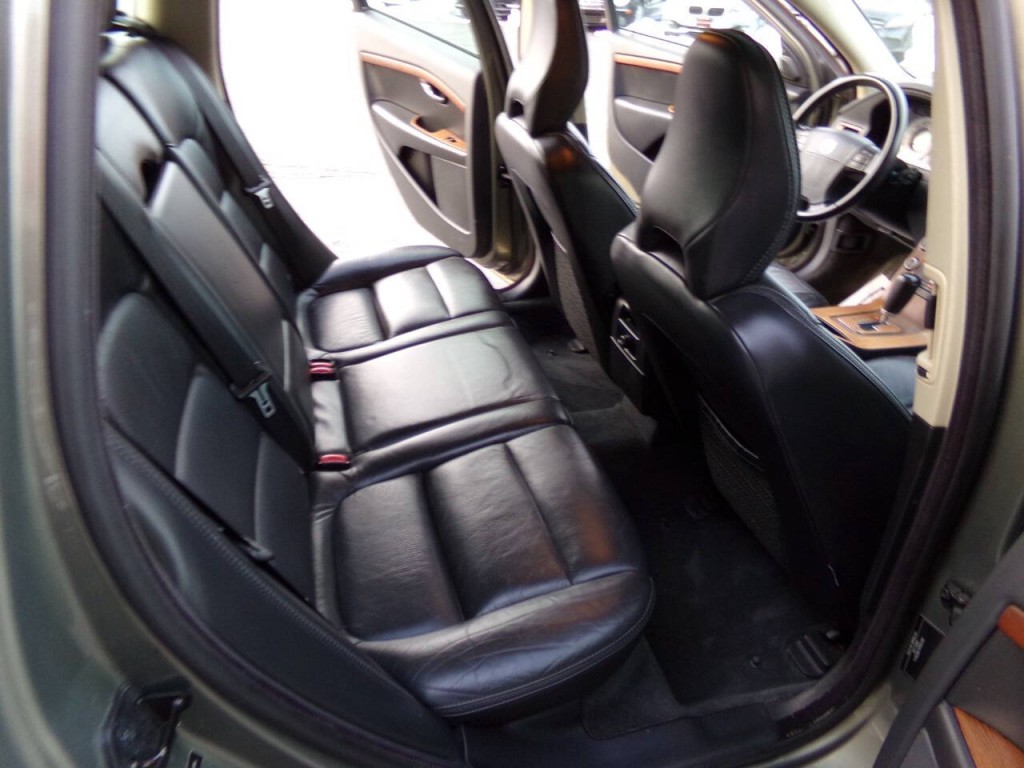 2009 Volvo XC70 Image 17