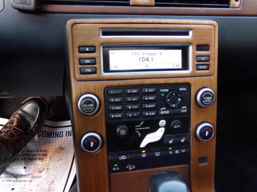 2009 Volvo XC70 Image 29