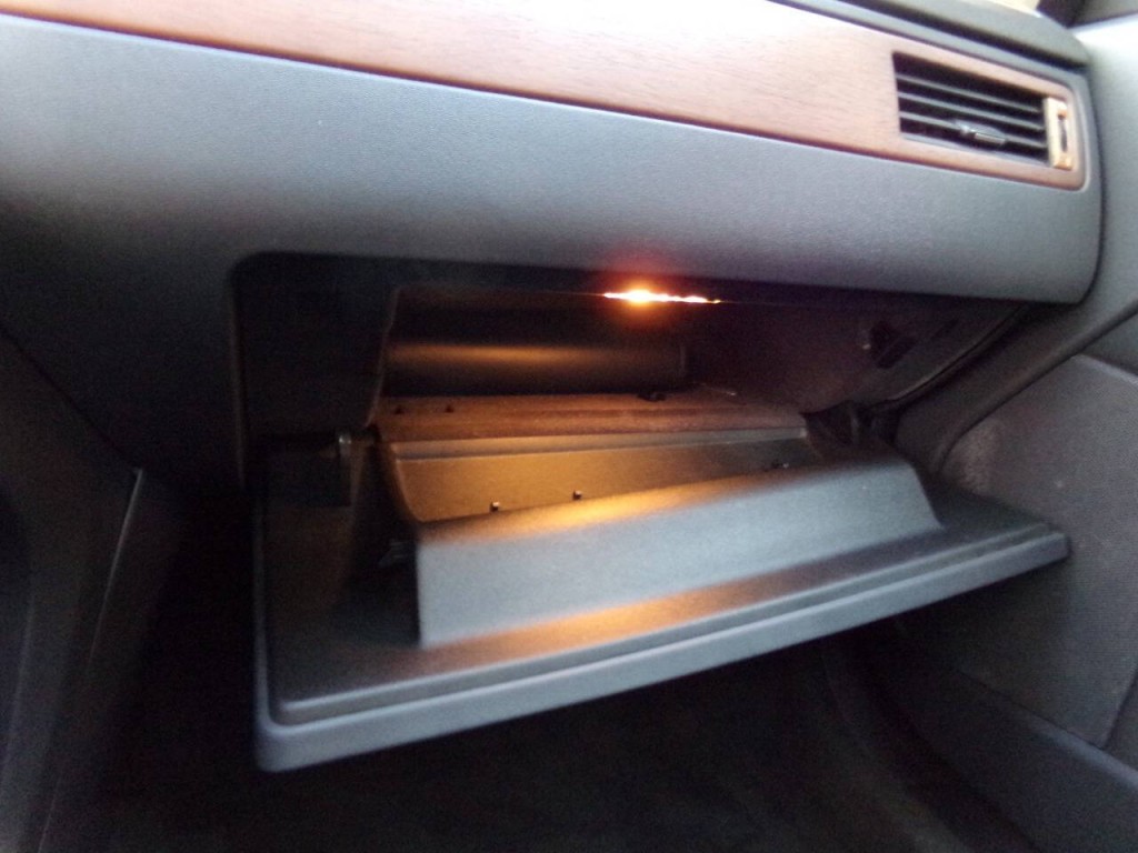 2009 Volvo XC70 Image 32