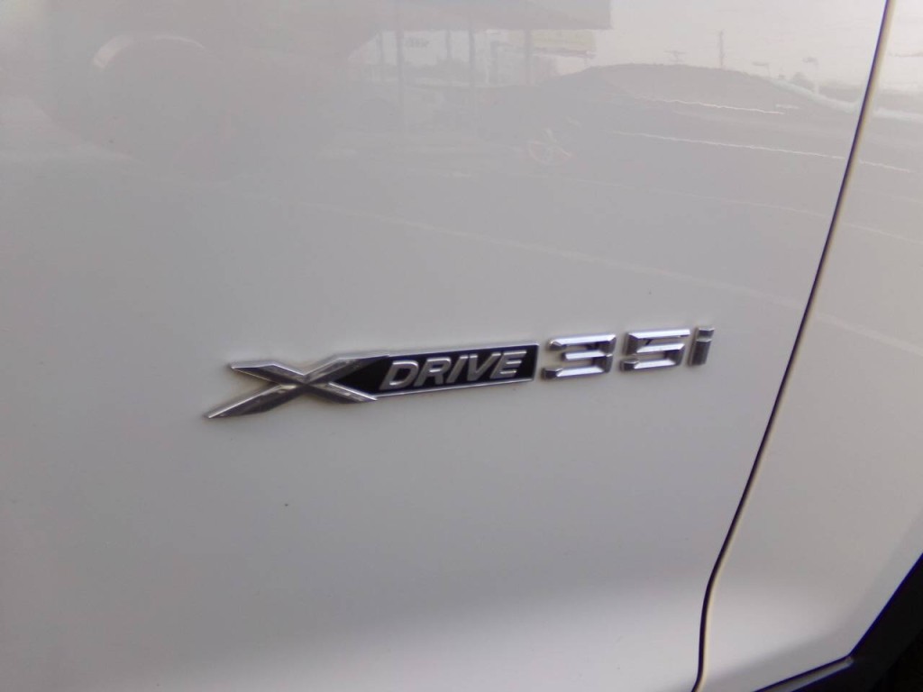 2016 BMW X3 Image 28