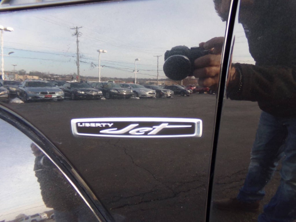 2012 Jeep Liberty Image 4