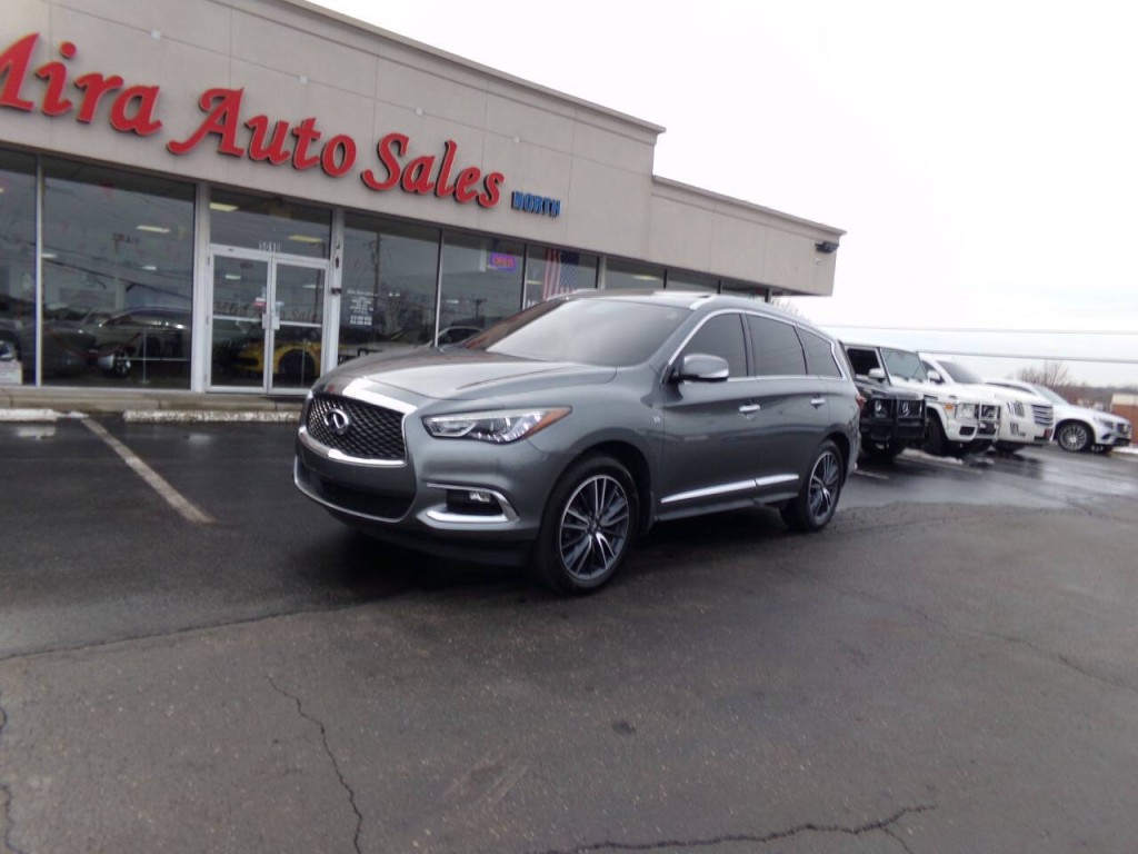 2018 INFINITI QX60 Image 2