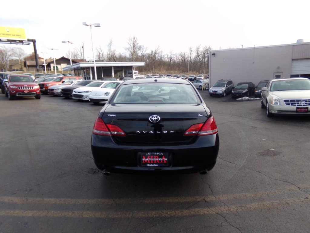 2009 Toyota Avalon Image 7