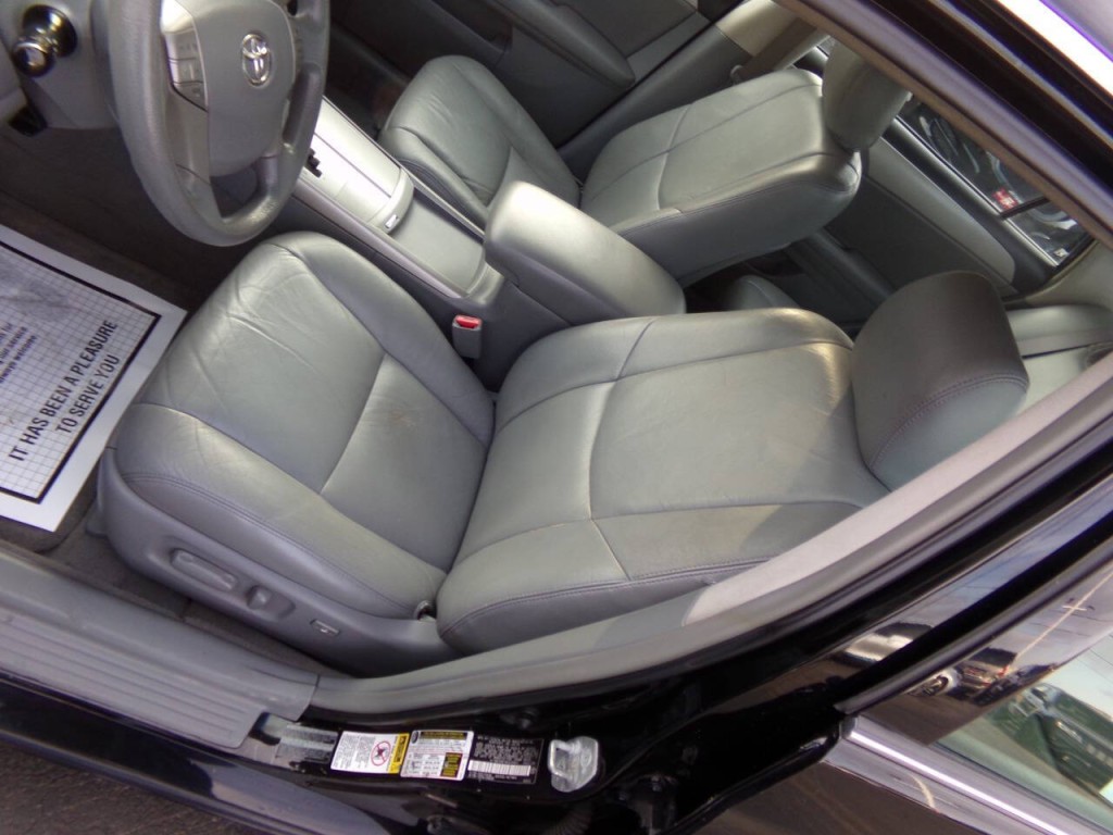 2009 Toyota Avalon Image 11