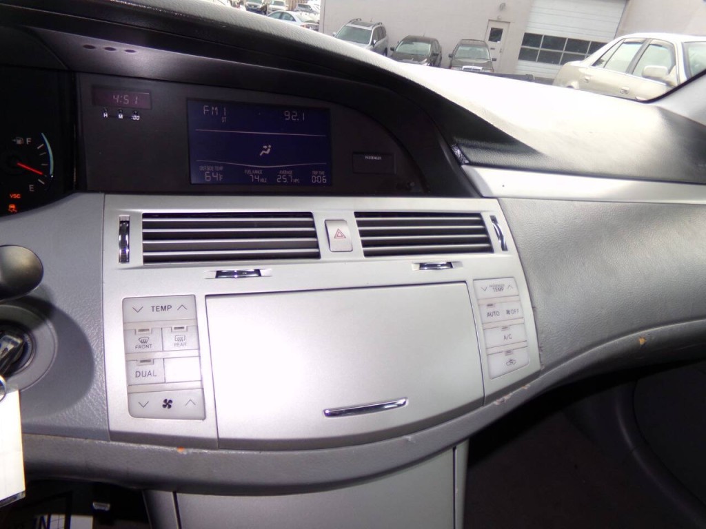 2009 Toyota Avalon Image 46