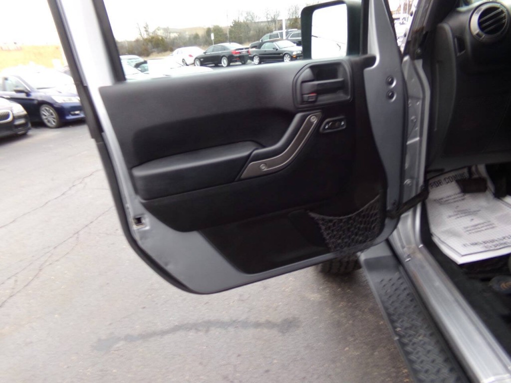 2014 Jeep Wrangler Unlimited Image 12