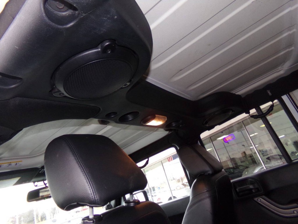 2014 Jeep Wrangler Unlimited Image 17