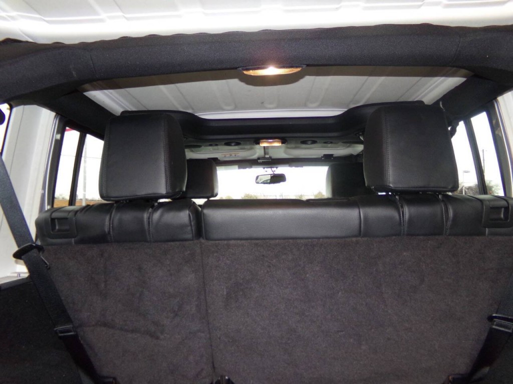 2014 Jeep Wrangler Unlimited Image 20