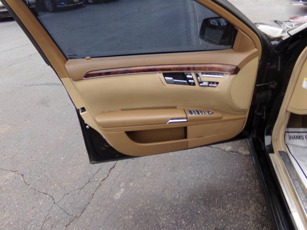 2007 Mercedes-Benz S-Class Image 12