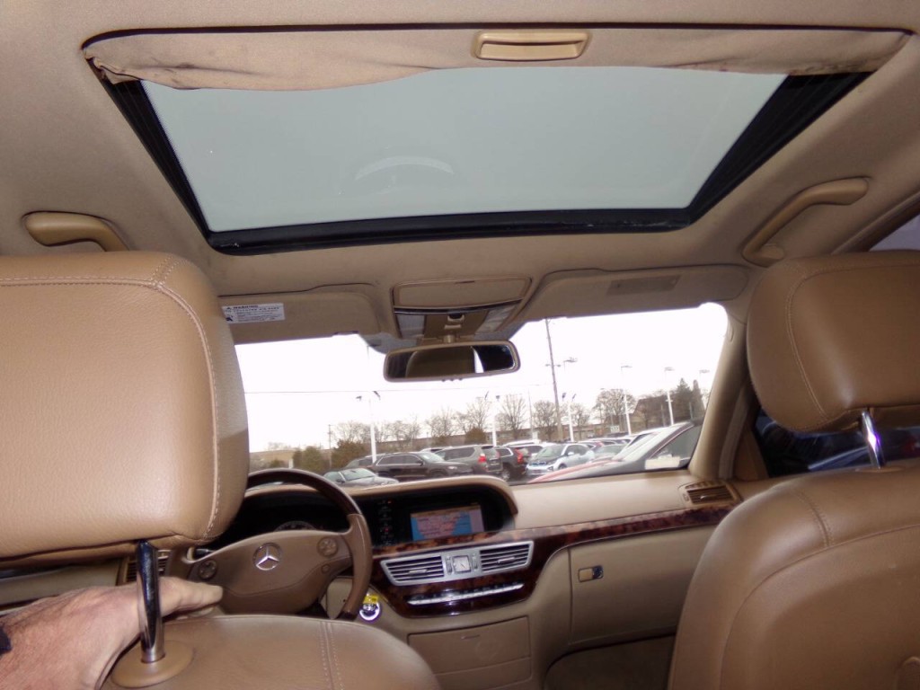 2007 Mercedes-Benz S-Class Image 17