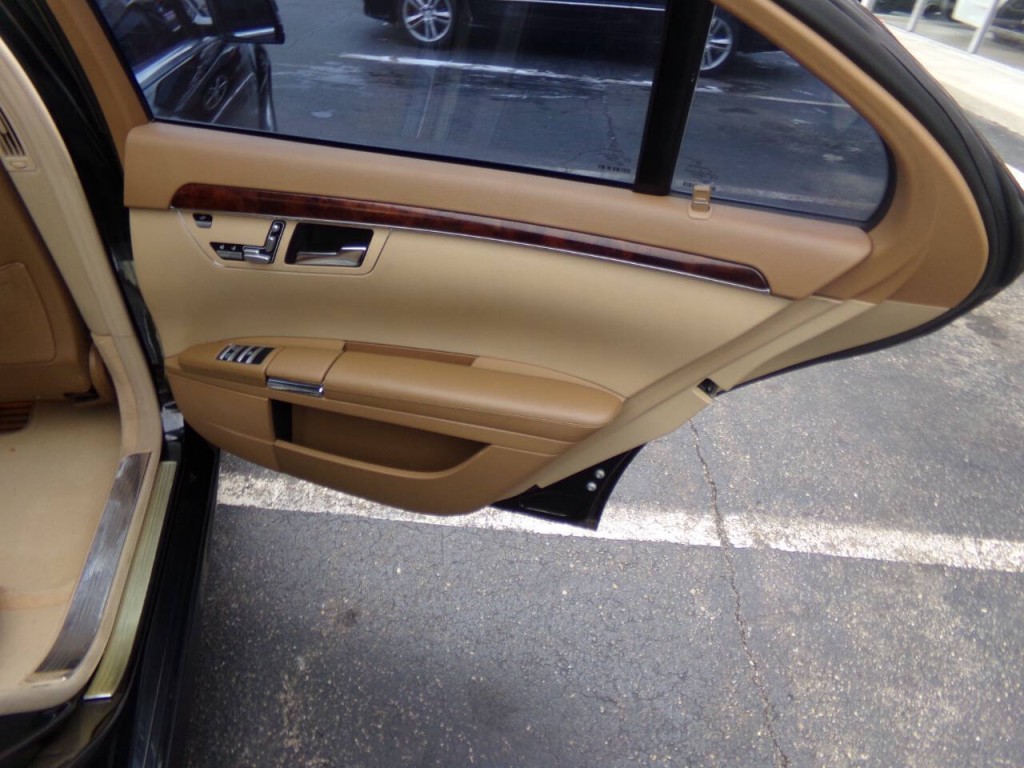 2007 Mercedes-Benz S-Class Image 26