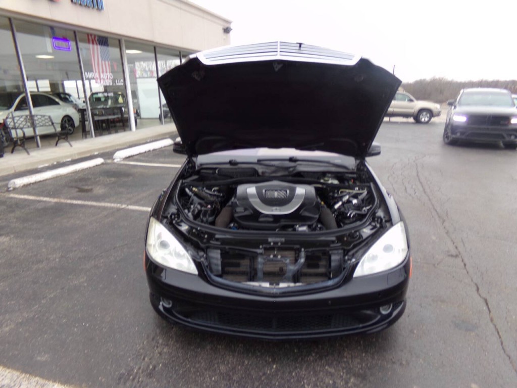 2007 Mercedes-Benz S-Class Image 32