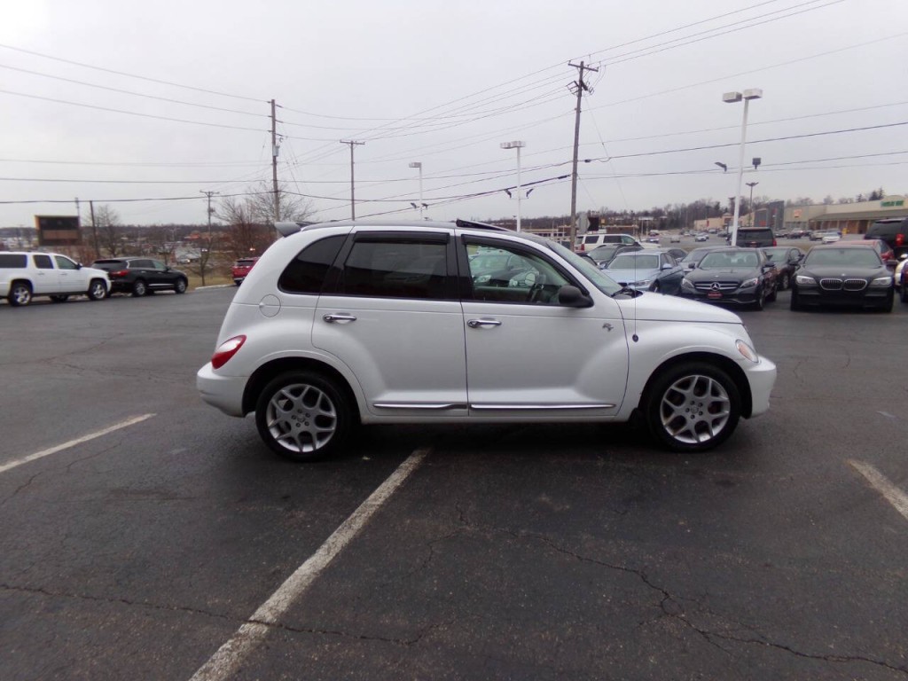 2009 Chrysler PT Cruiser Image 5