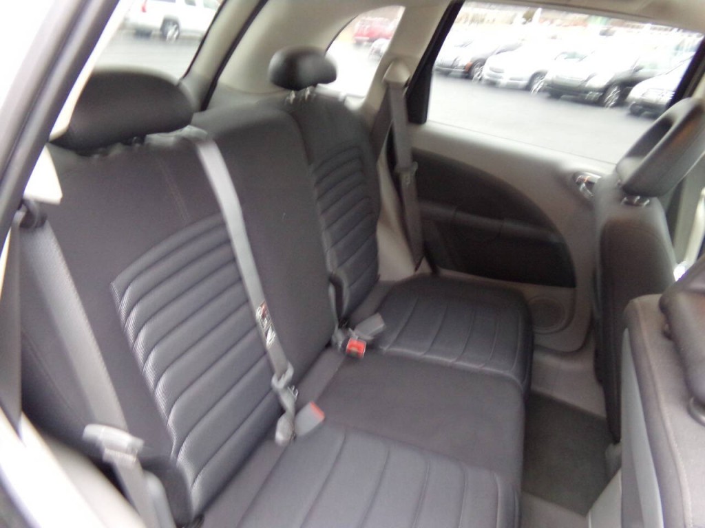 2009 Chrysler PT Cruiser Image 26