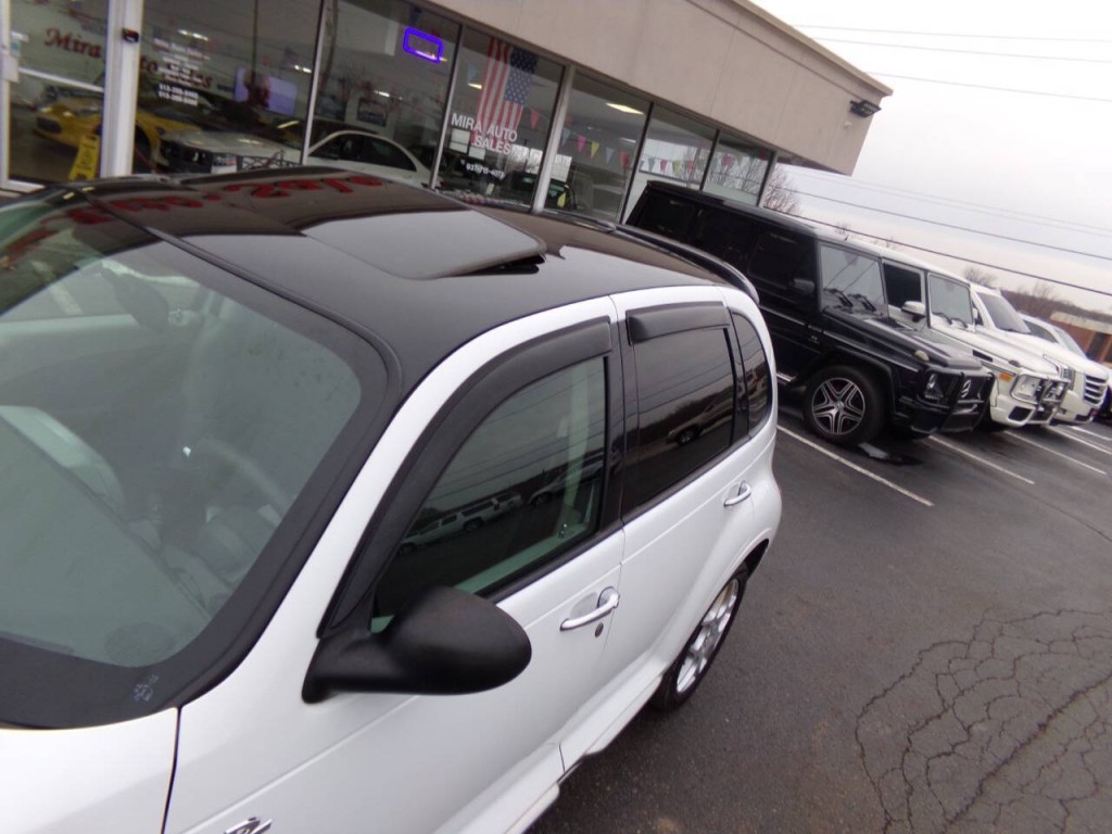 2009 Chrysler PT Cruiser Image 40