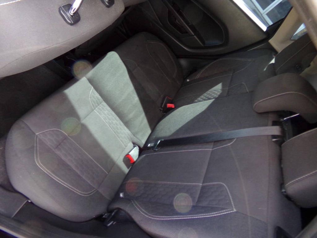 2019 Ford Fiesta Image 16