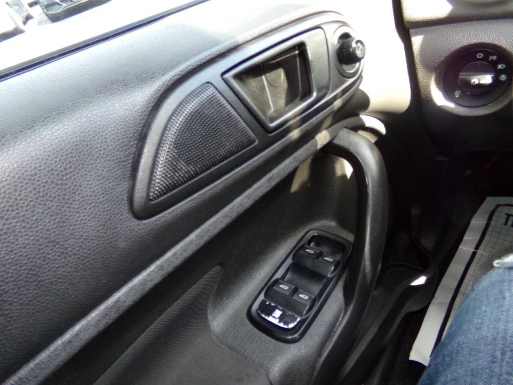 2019 Ford Fiesta Image 51