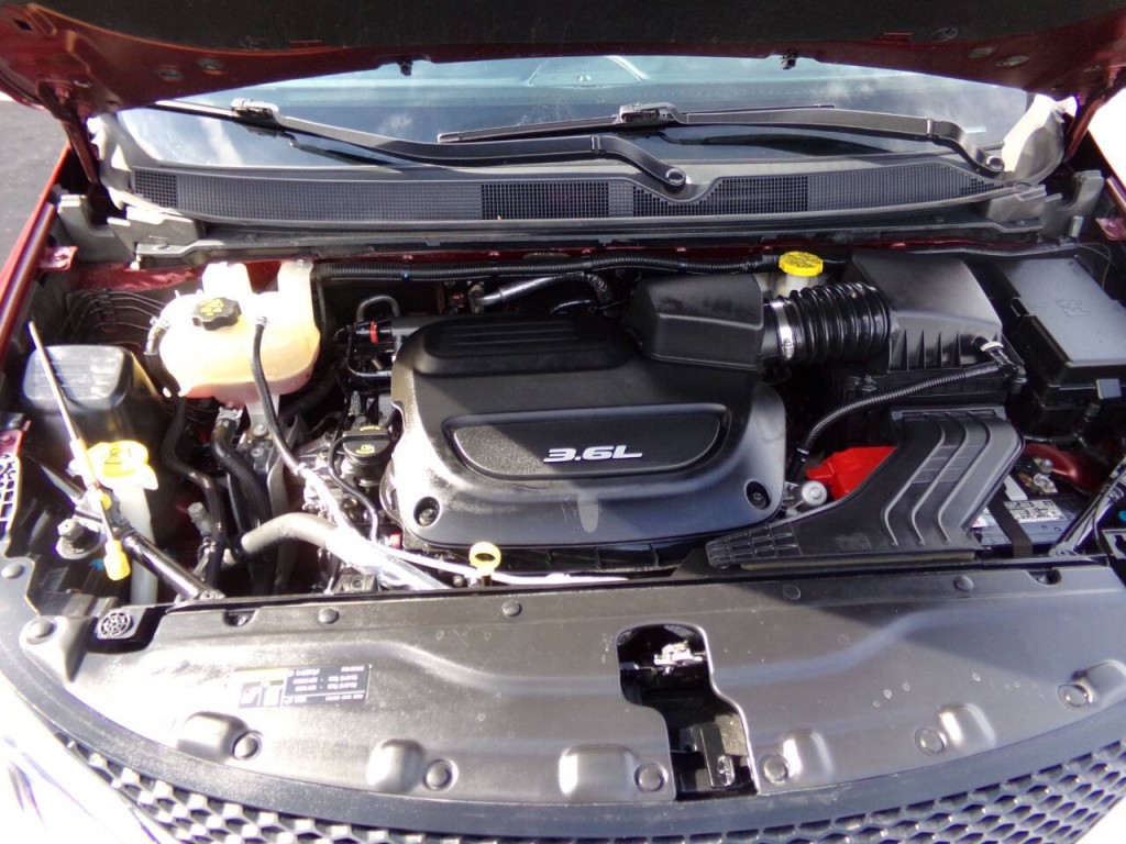 2017 Chrysler Pacifica Image 32