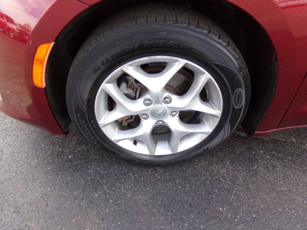 2017 Chrysler Pacifica Image 36