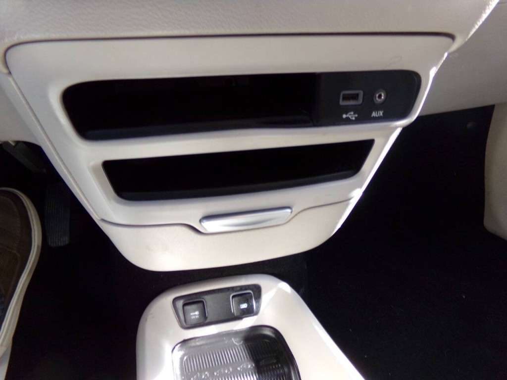 2017 Chrysler Pacifica Image 55