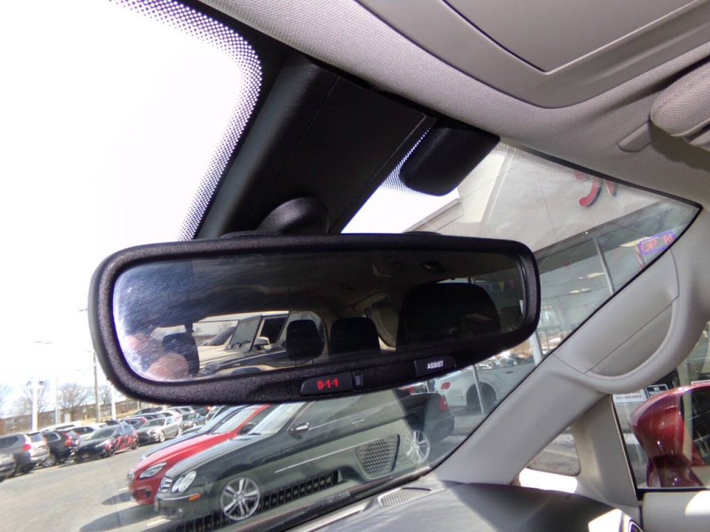 2017 Chrysler Pacifica Image 61