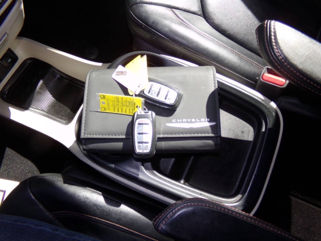 2017 Chrysler Pacifica Image 64