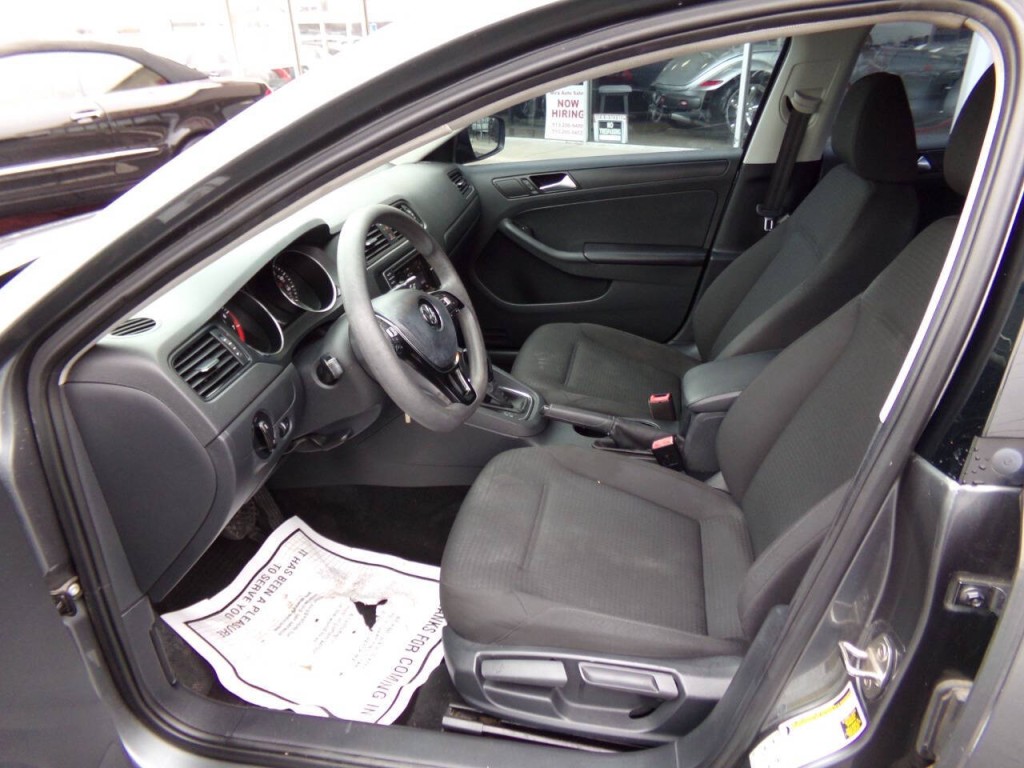 2016 Volkswagen Jetta Image 10