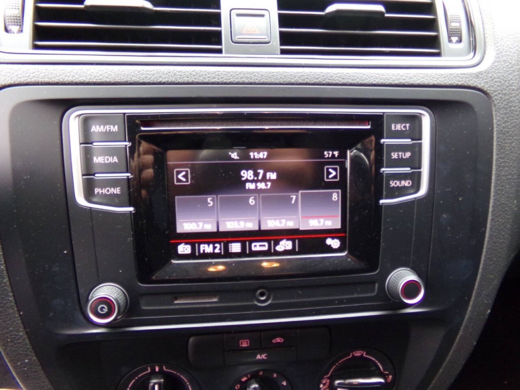 2016 Volkswagen Jetta Image 29