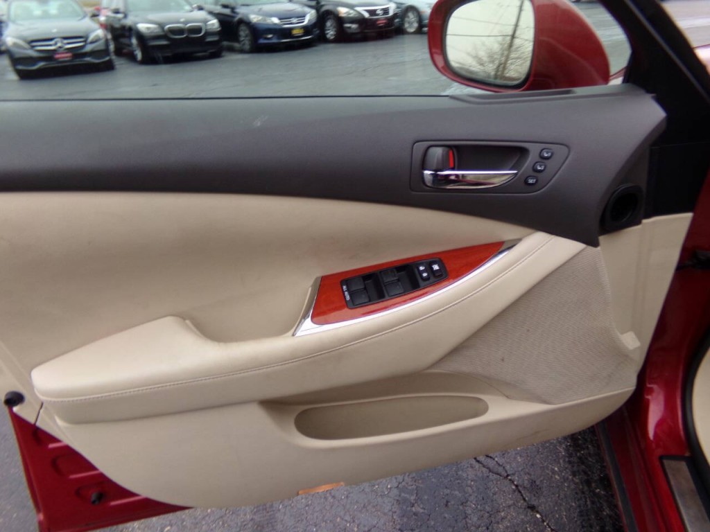 2010 Lexus ES 350 Image 13