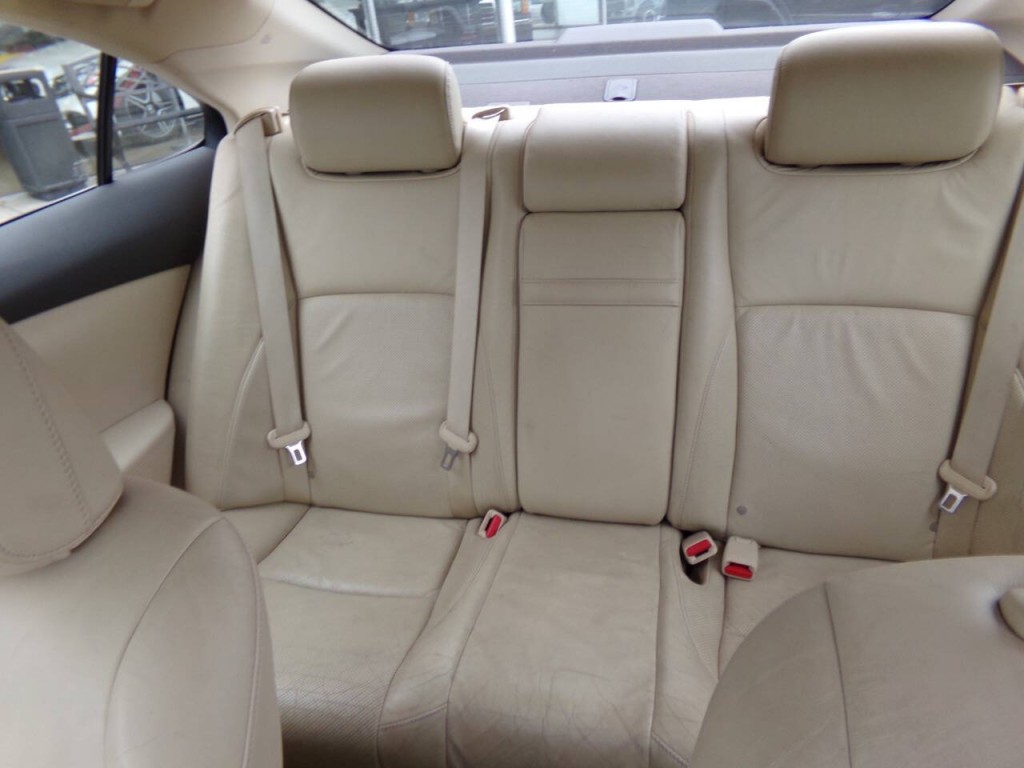 2010 Lexus ES 350 Image 22