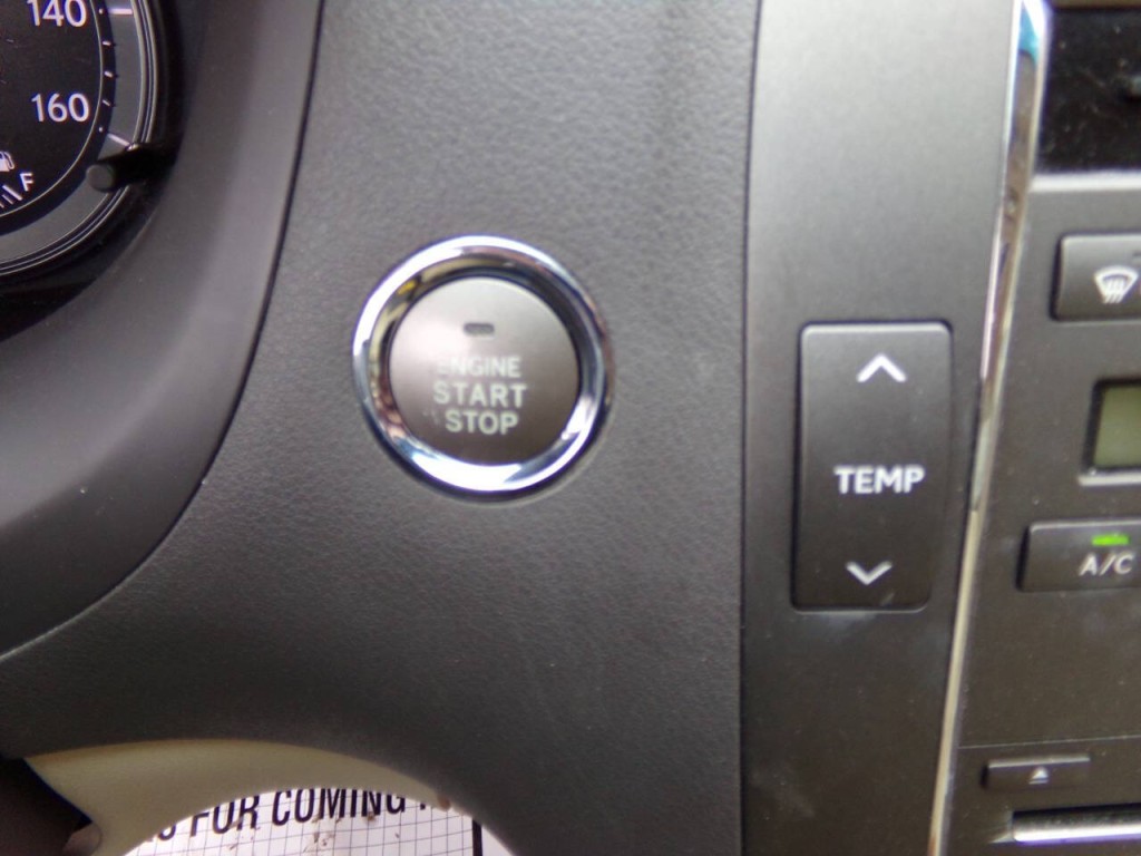 2010 Lexus ES 350 Image 24