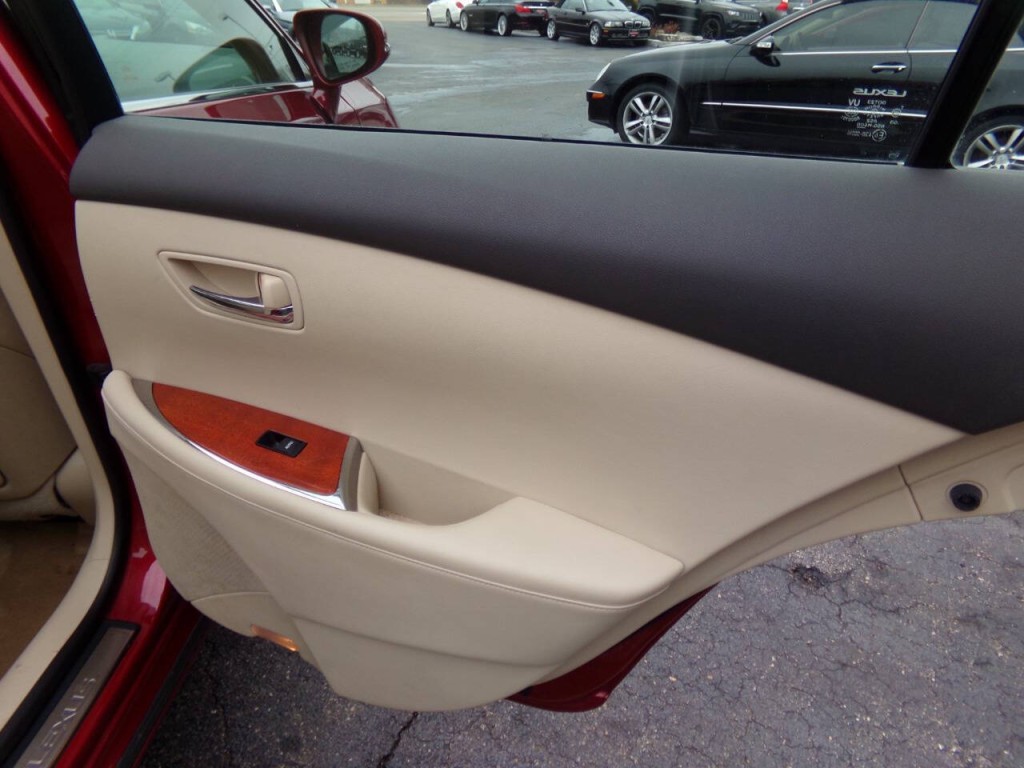 2010 Lexus ES 350 Image 32