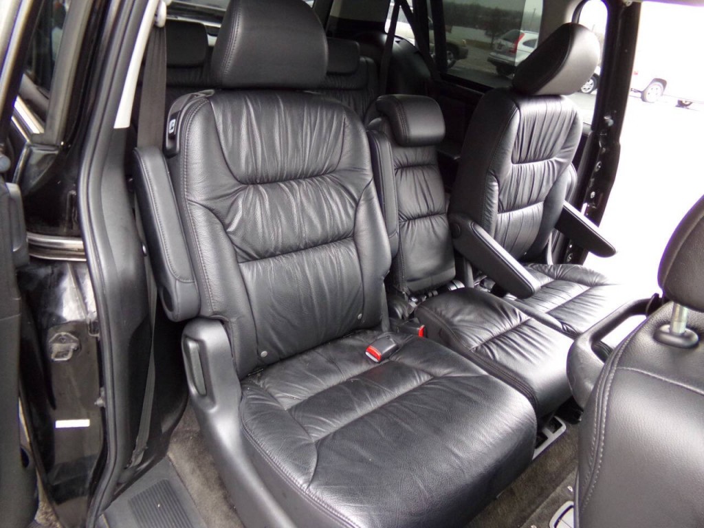 2010 Honda Odyssey Image 35