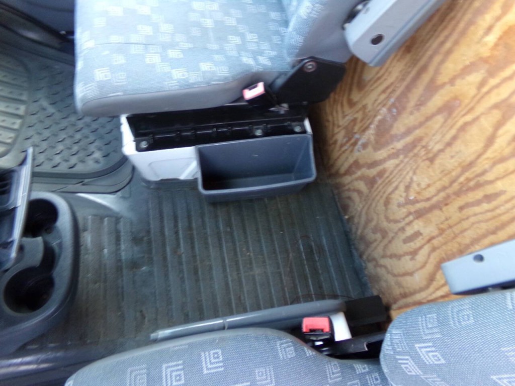 2004 Dodge Sprinter Image 18