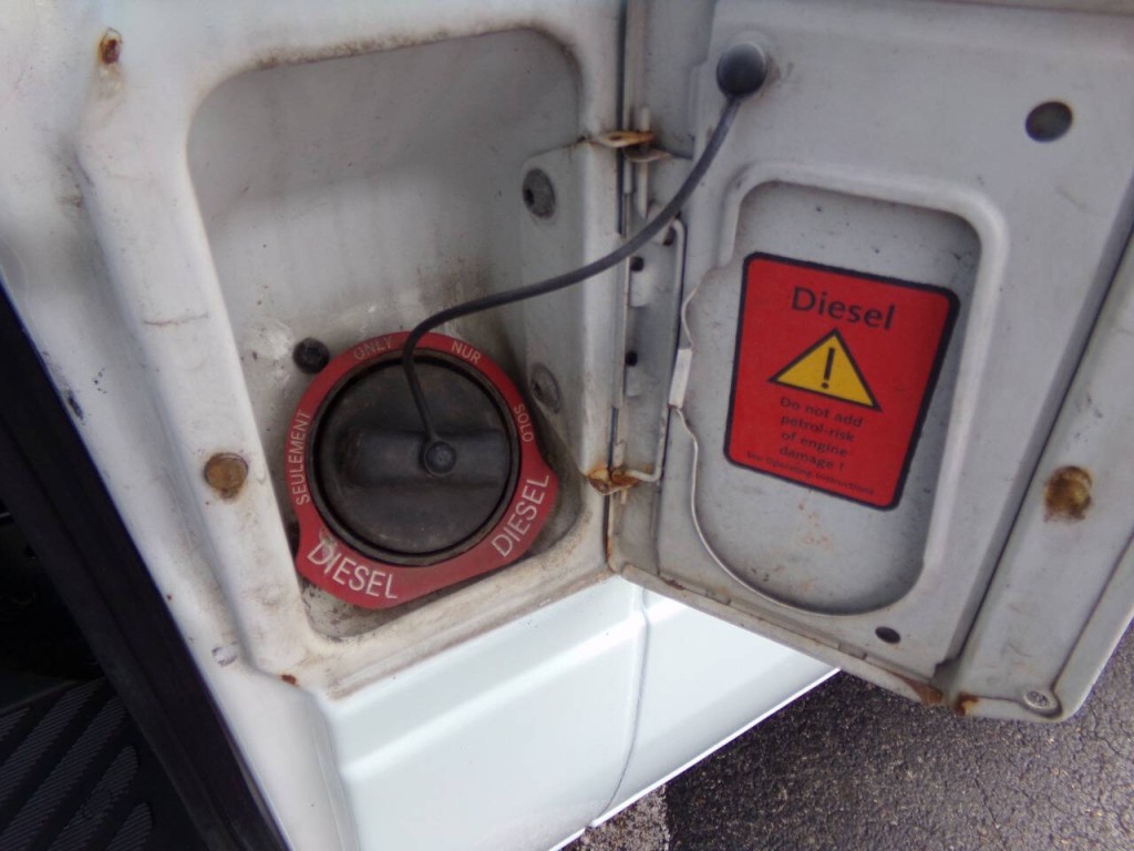 2004 Dodge Sprinter Image 21